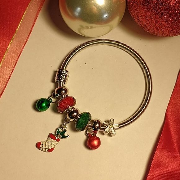 Silver Christmas Charm Bracelet!!! - Picture 1 of 3